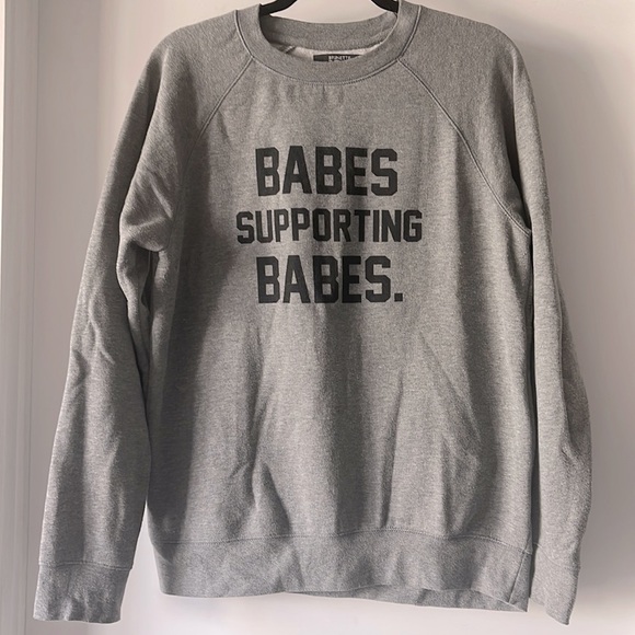 BRUNETTE THE LABEL Babe Supporting Babes Sweatshirt - Picture 1 of 3